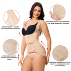 BODYSUIT MIT OFFENER BRUST